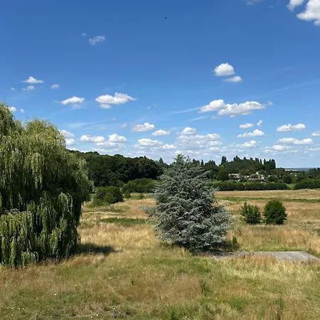 Domaine De La Vallee De La Milliere * Les Mesnuls